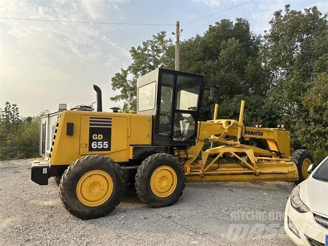 Komatsu GD655 그레이더