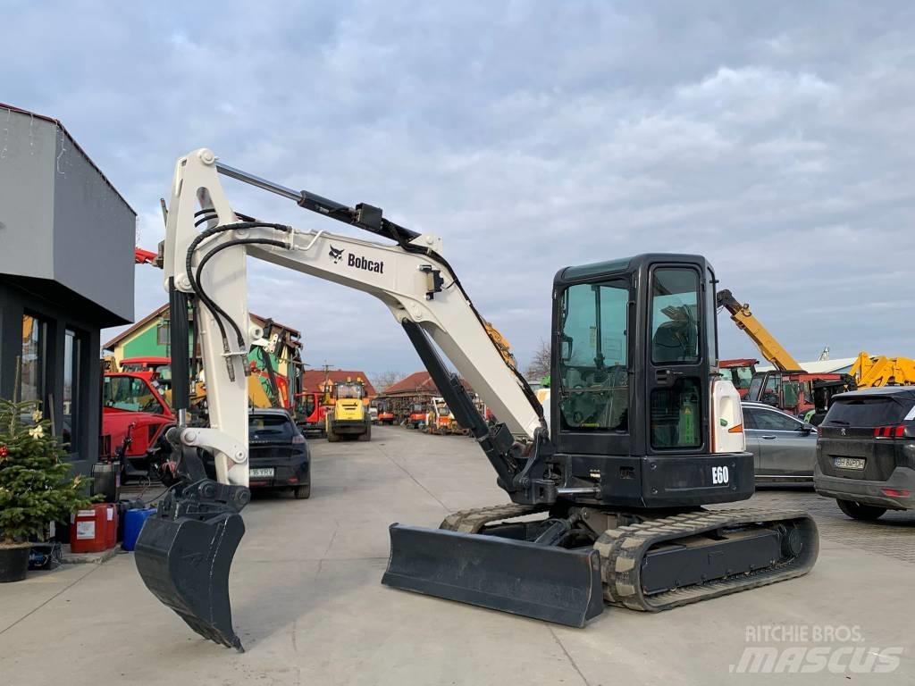 Bobcat E 60 소형 굴삭기 7톤 미만