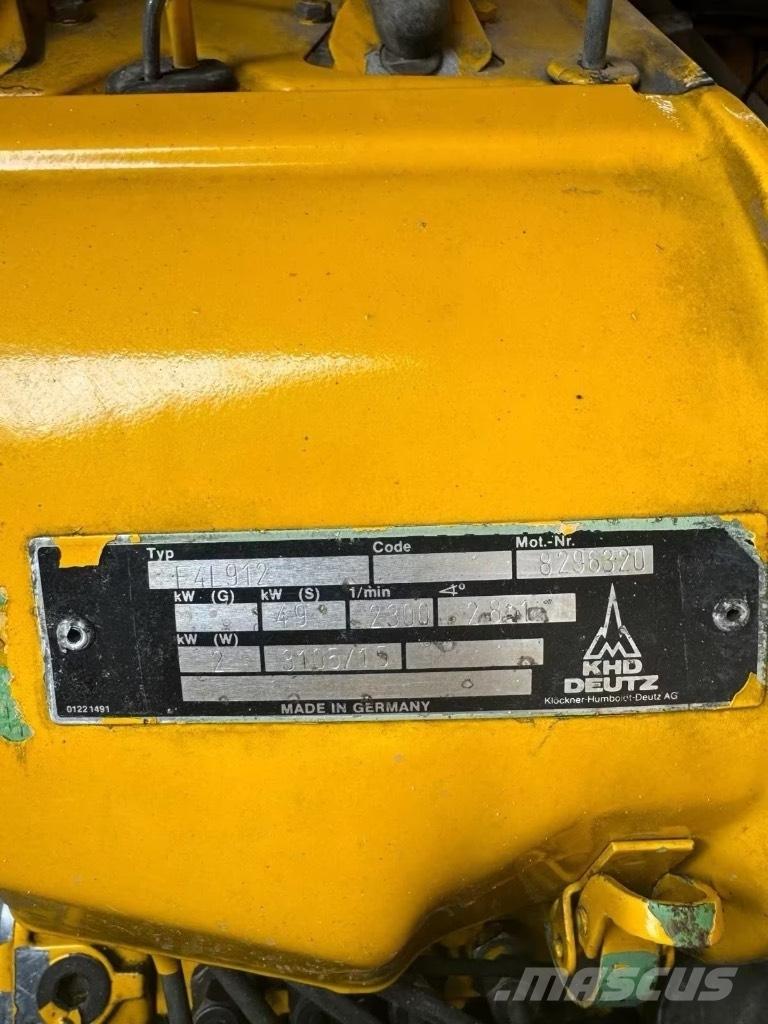 Atlas AR 72  휠로우더