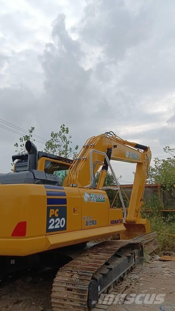 Komatsu PC 220-7 대형 굴삭기 29톤 이상