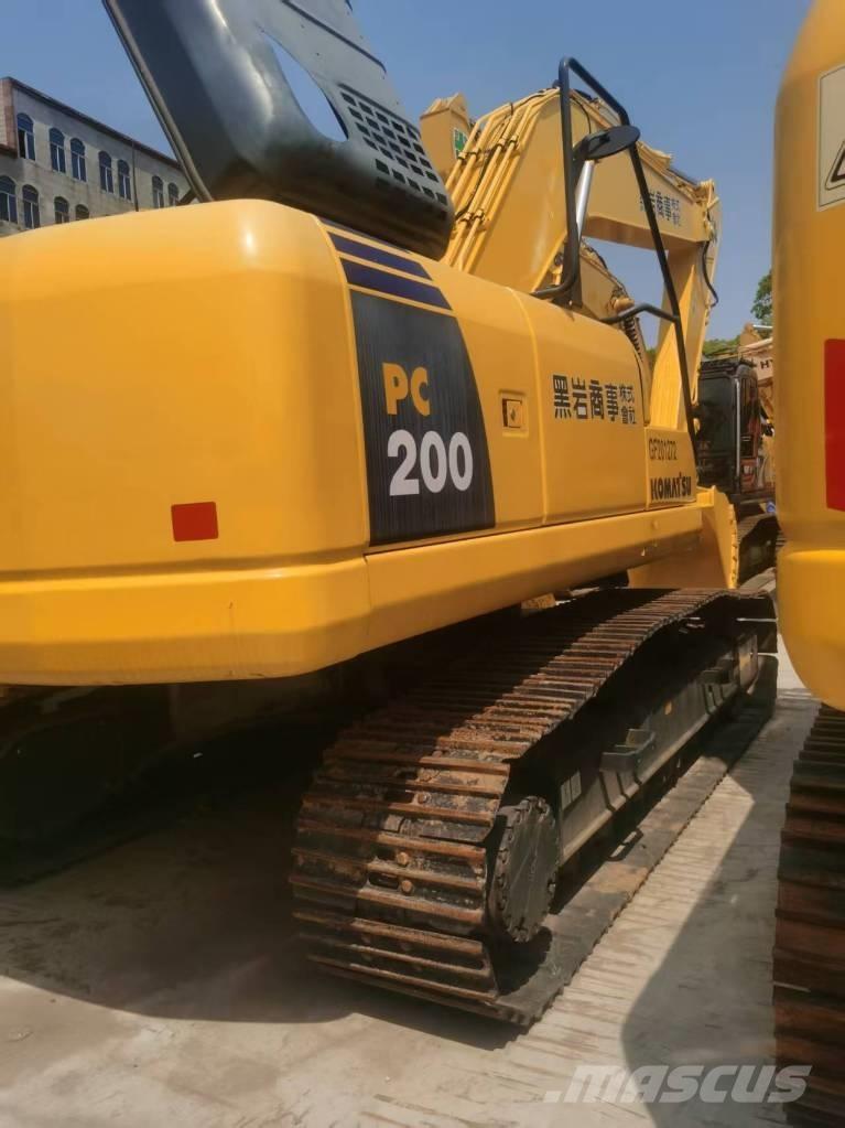 Komatsu PC 200-8 대형 굴삭기 29톤 이상
