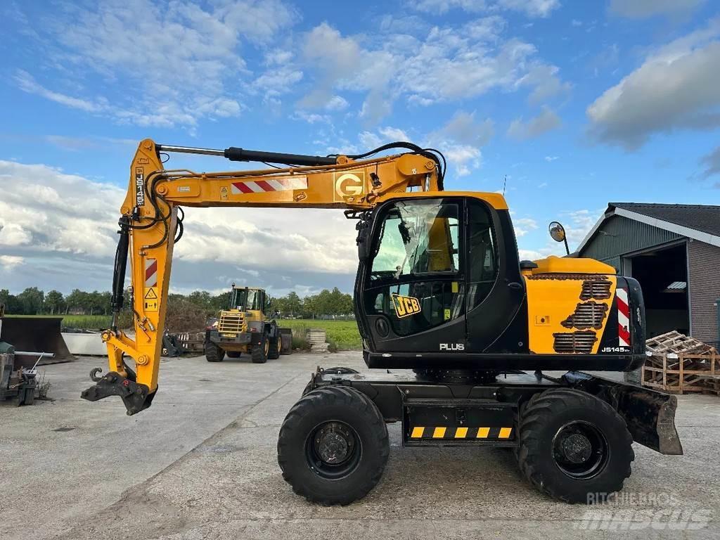 JCB JS145W  휠 굴삭기