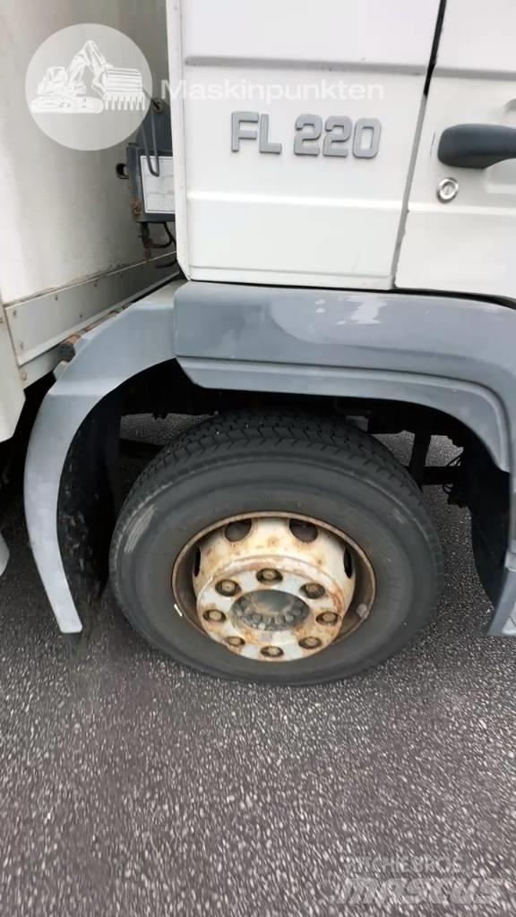 Volvo FL 612 탑차 트럭