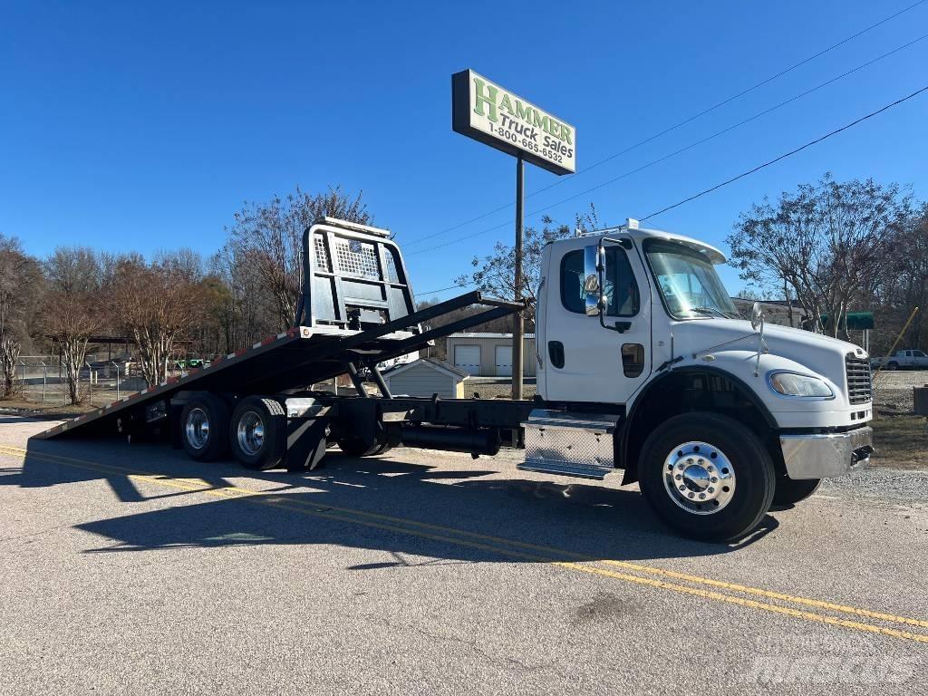 Freightliner M2 회수 차량
