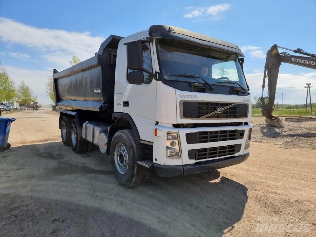 Volvo FM420 6x4 스킵 로더 트럭