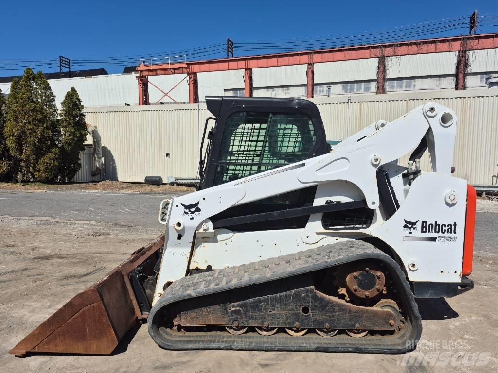 Bobcat T 750  스키드로더
