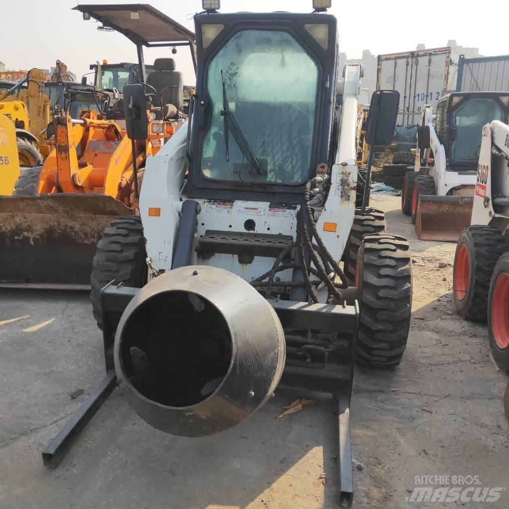 Bobcat S300  스키드로더