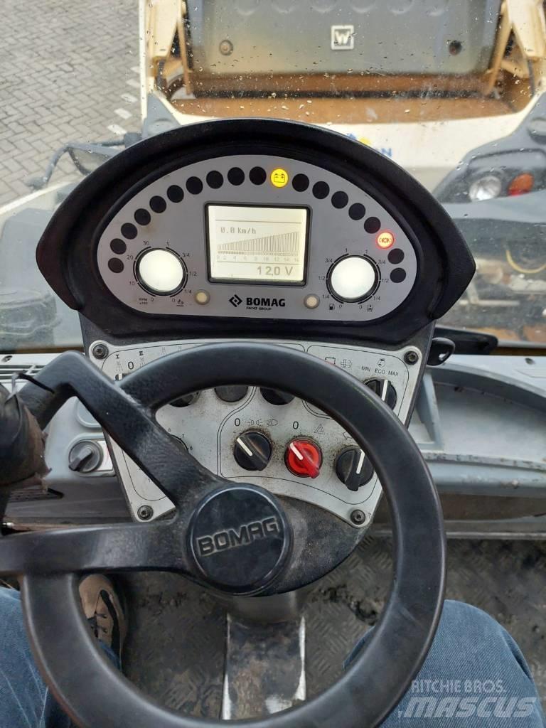 Bomag BW 161 AD-5 트윈 드럼 롤러