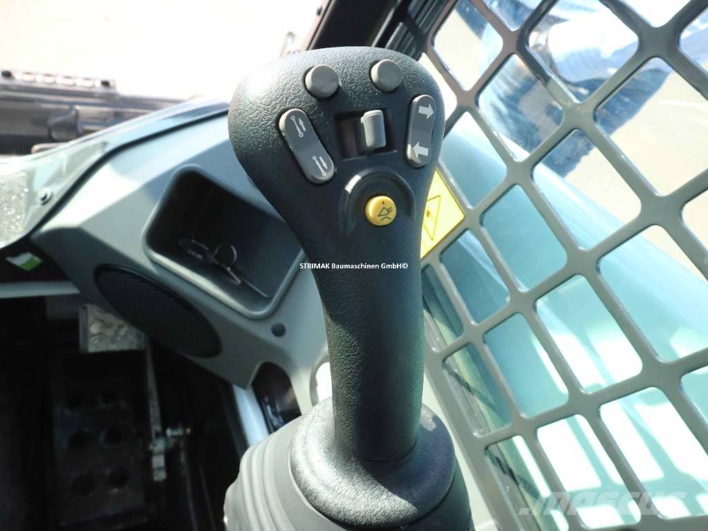 Bobcat T 450  스키드로더