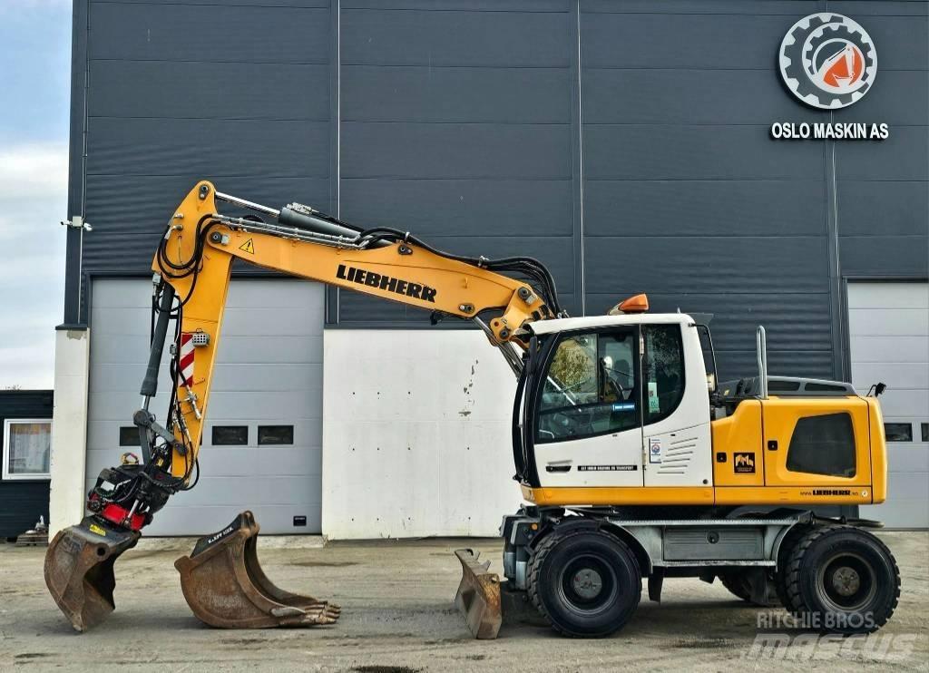 Liebherr A 916  휠 굴삭기