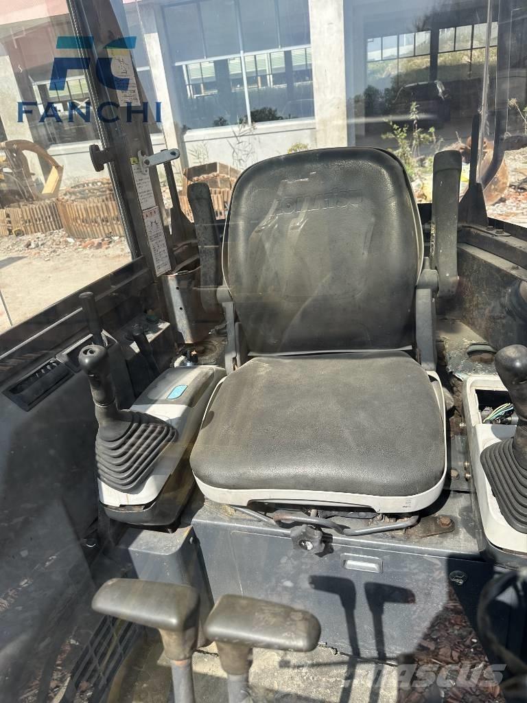 Komatsu PC 35 MR 소형 굴삭기 7톤 미만