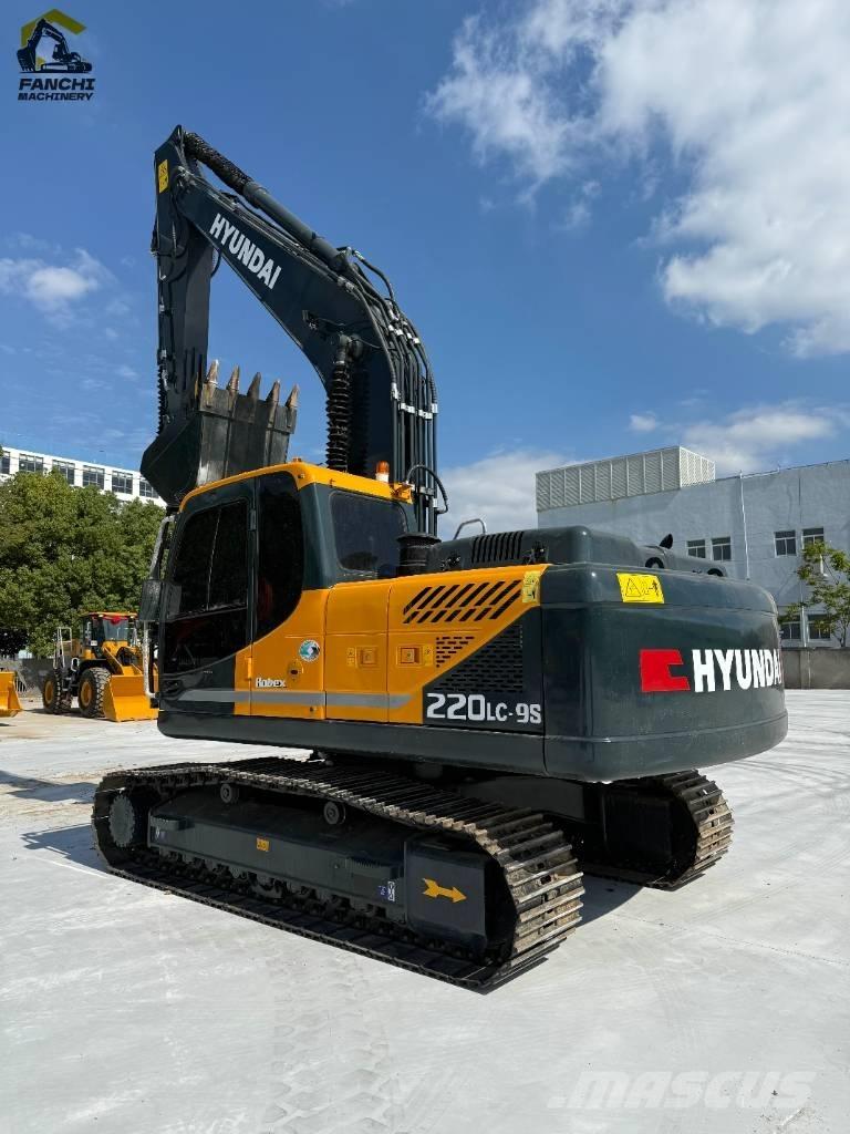 Hyundai 220 중형굴삭기 7톤-28톤