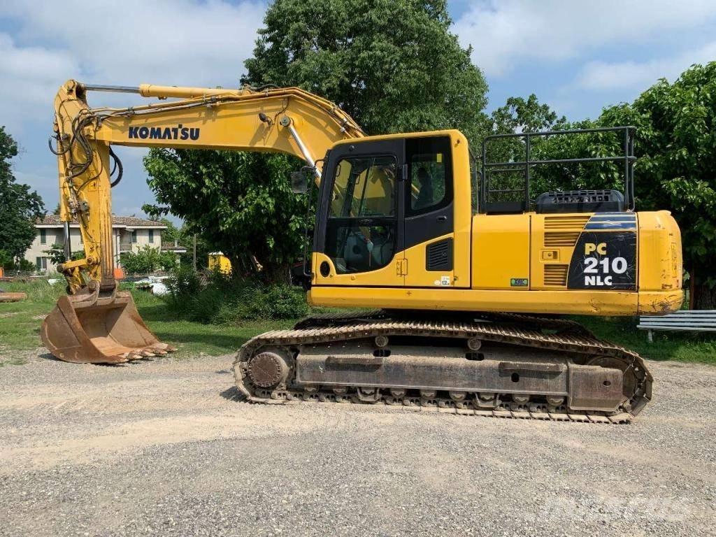 Komatsu PC 210 NLC-8 대형 굴삭기 29톤 이상