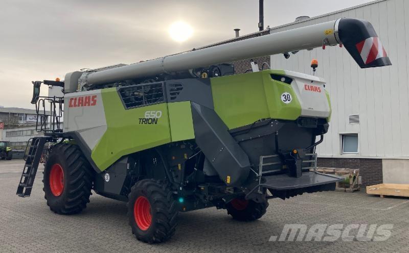 CLAAS TRION 650 콤바인 수확기