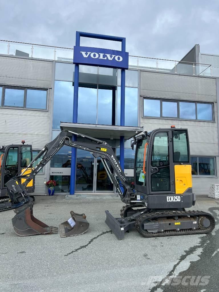 Volvo ECR 25 D 소형 굴삭기 7톤 미만