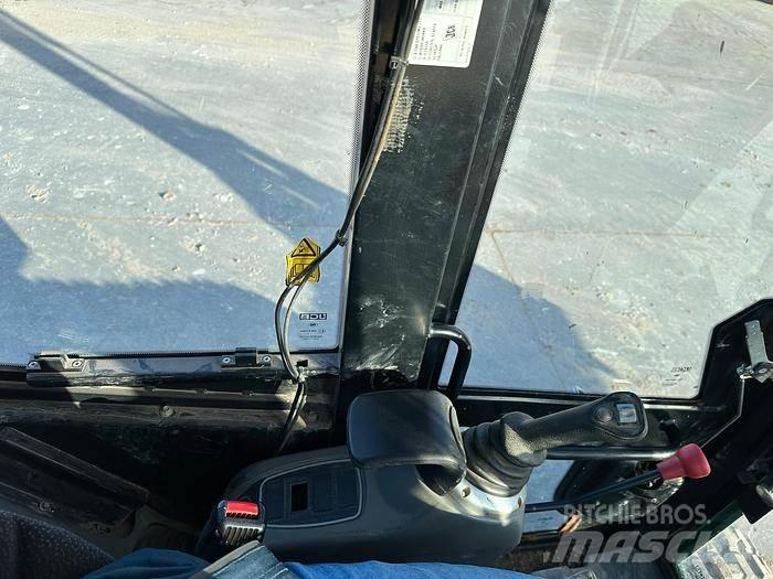 JCB 86C1 특수 굴삭기