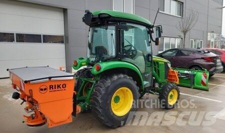 John Deere 3046 R 소형 트랙터
