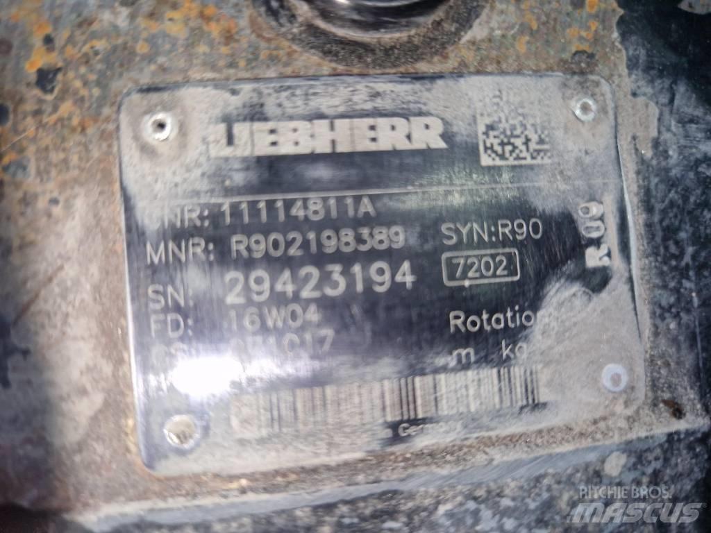 Liebherr L 586 유압식 기계