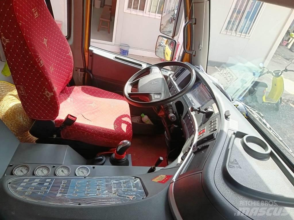 Sany SAC3000T A/T 크레인