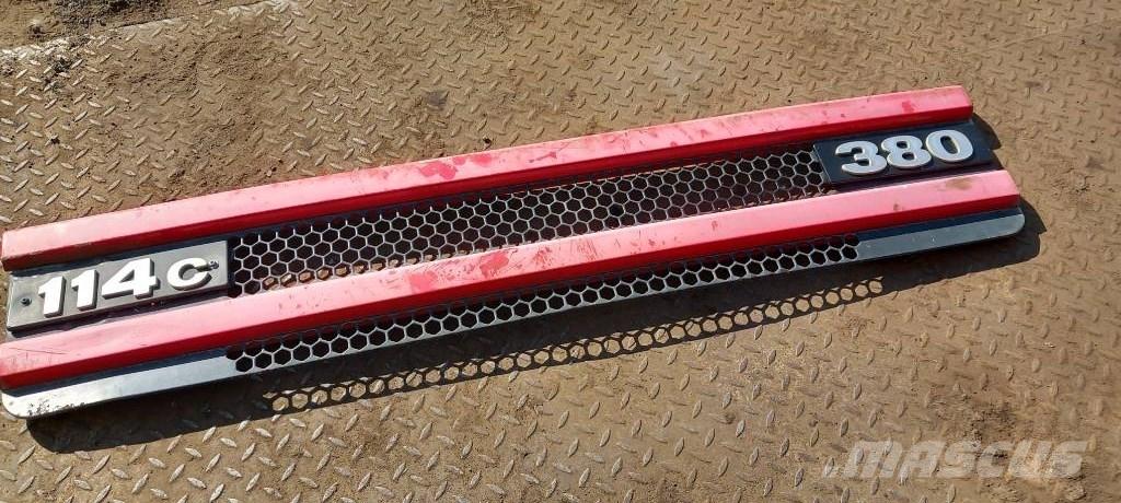 Scania 94 D.   1366189 라디에이터