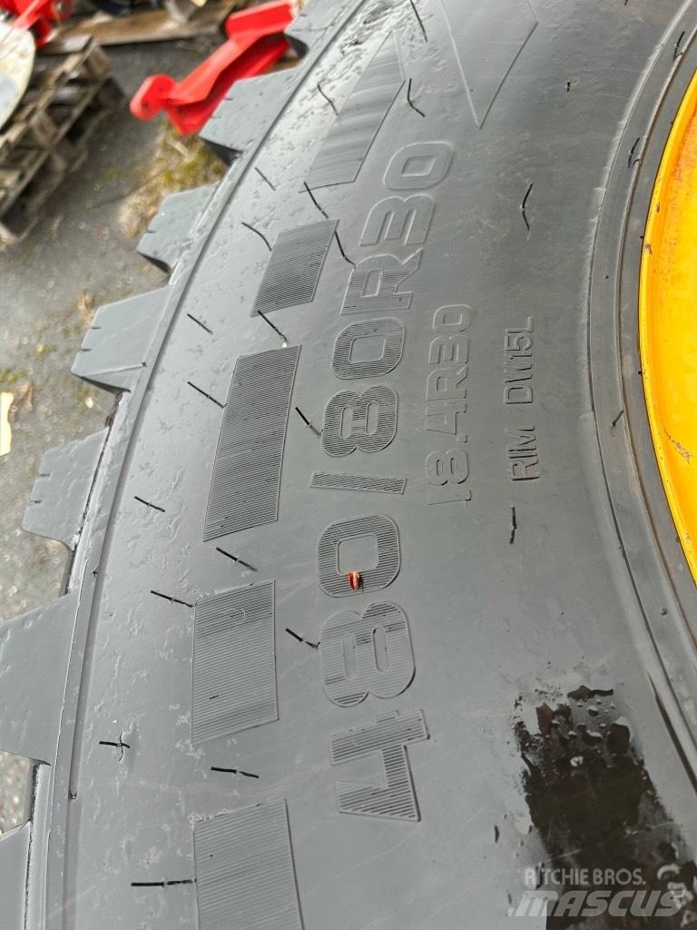 JCB 4220 FASTRAC 트랙터