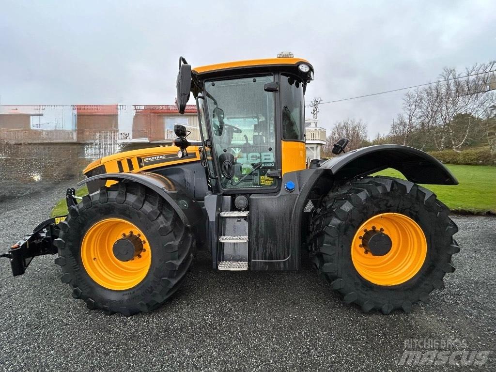 JCB 4220 FASTRAC 트랙터