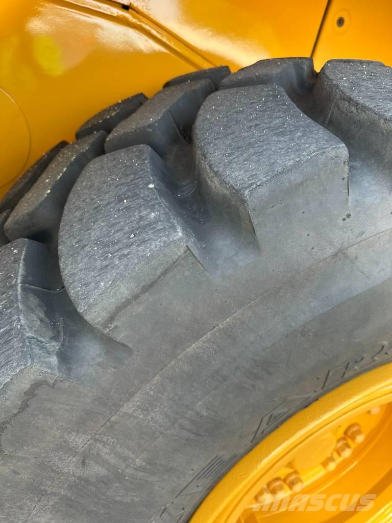 Volvo L120g  휠로우더