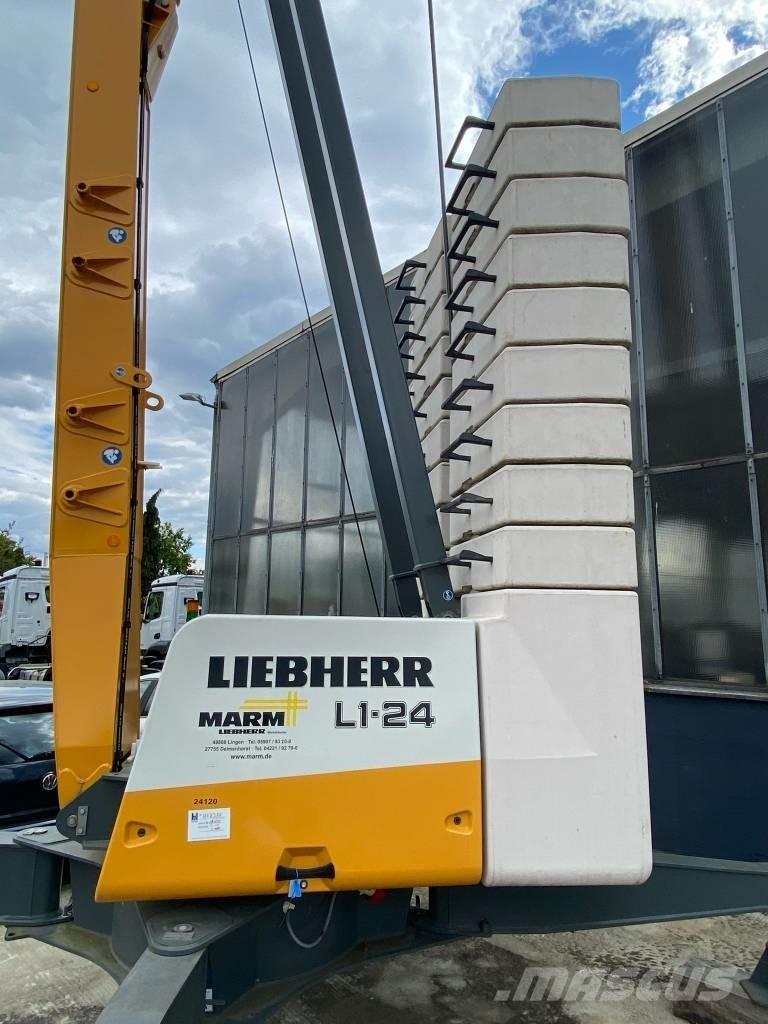 Liebherr L1-24 타워 크레인