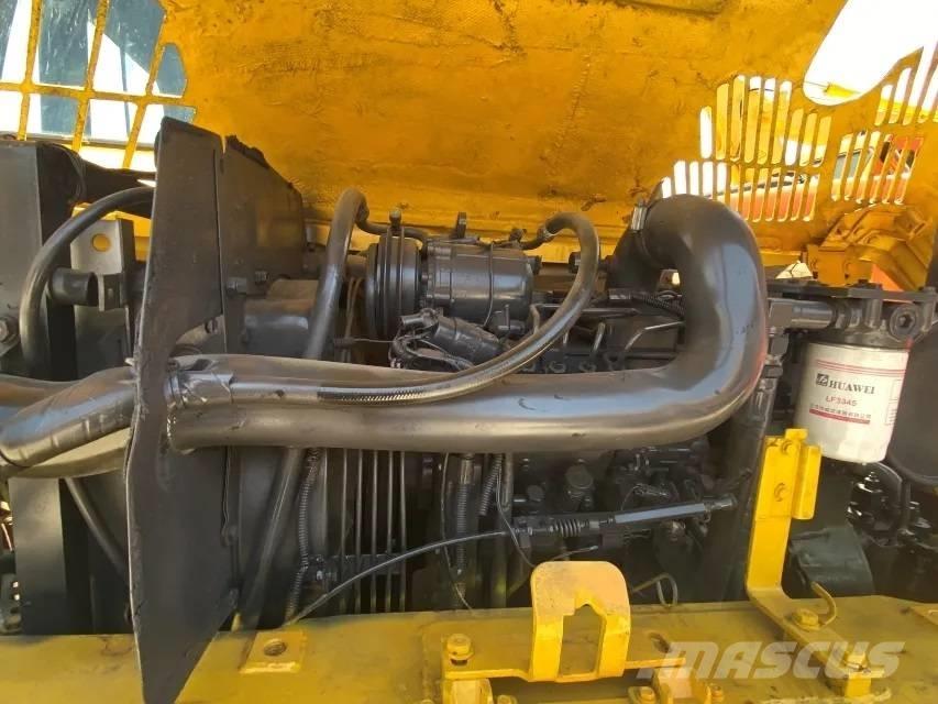 Komatsu PC60-7 대형 굴삭기 29톤 이상