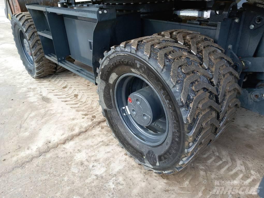 Komatsu PW160-11E0  휠 굴삭기