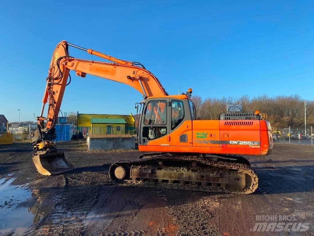 Doosan DX 255 LC 대형 굴삭기 29톤 이상