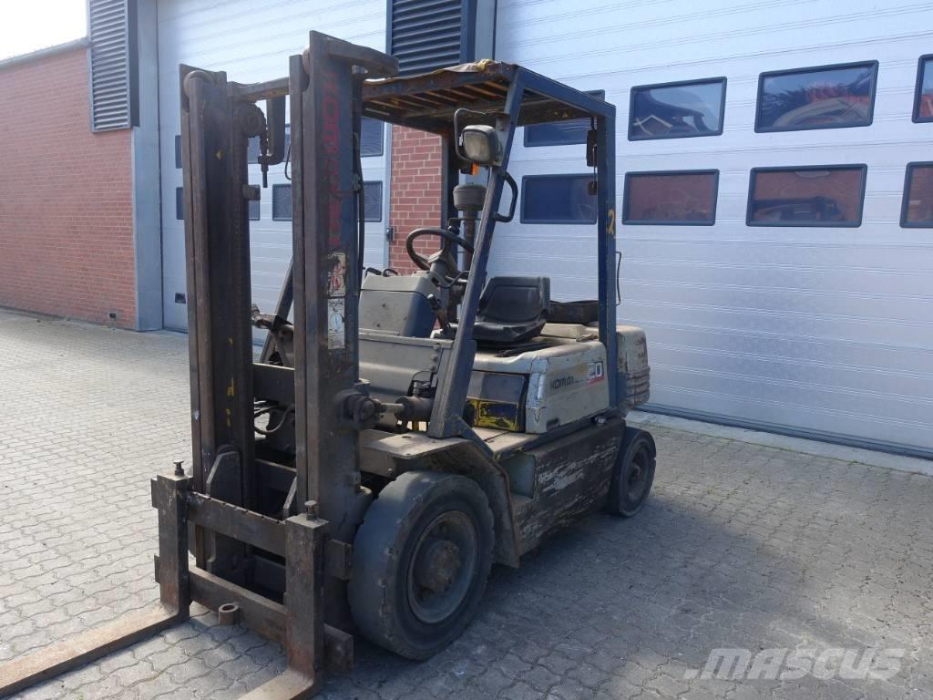 Komatsu FD 20-11 디젤 지게차