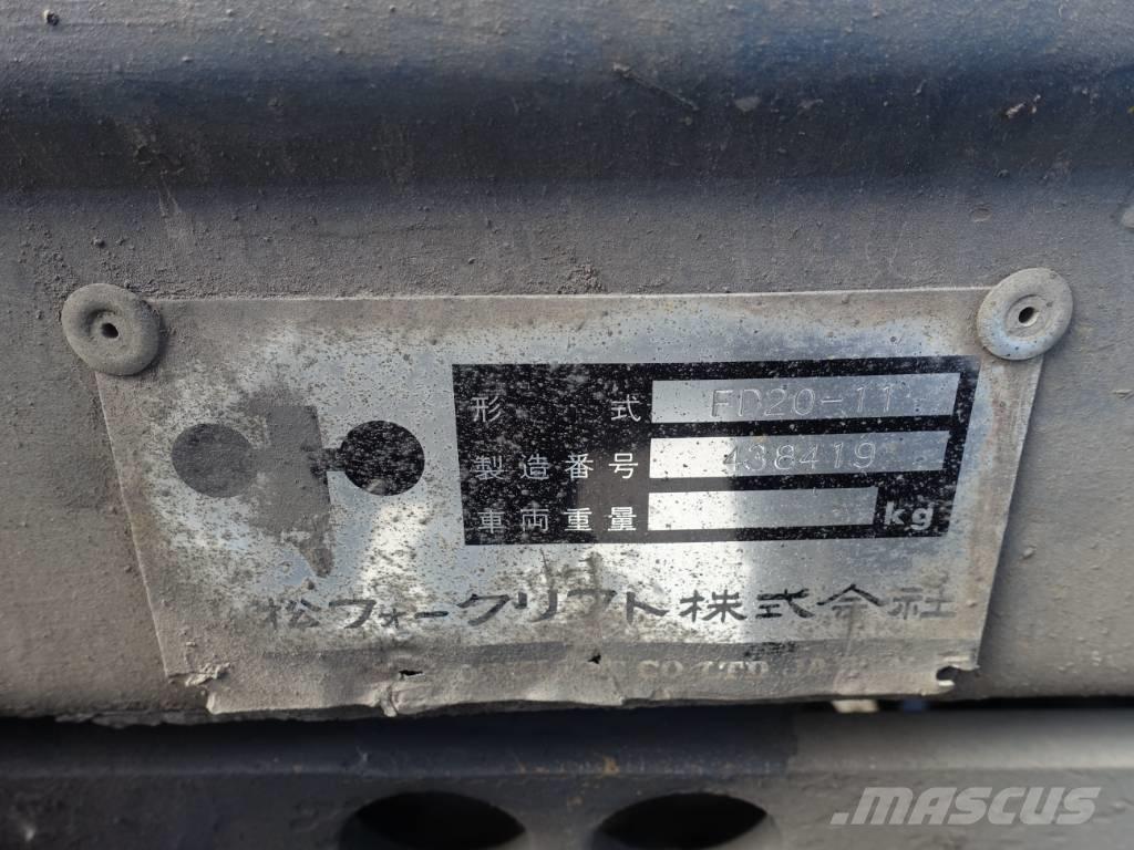 Komatsu FD 20-11 디젤 지게차