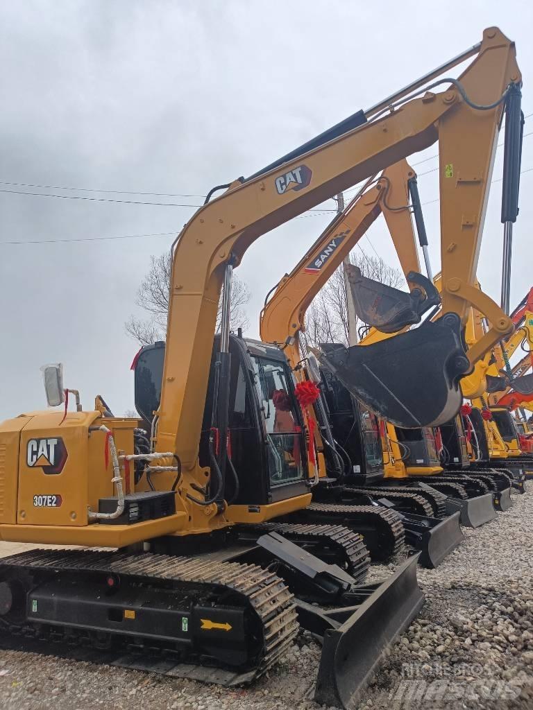 CAT 307 소형 굴삭기 7톤 미만