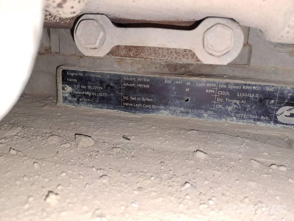 Belaz 75473 초대형 덤프 트럭