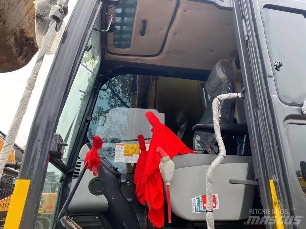 Komatsu 200-8 대형 굴삭기 29톤 이상