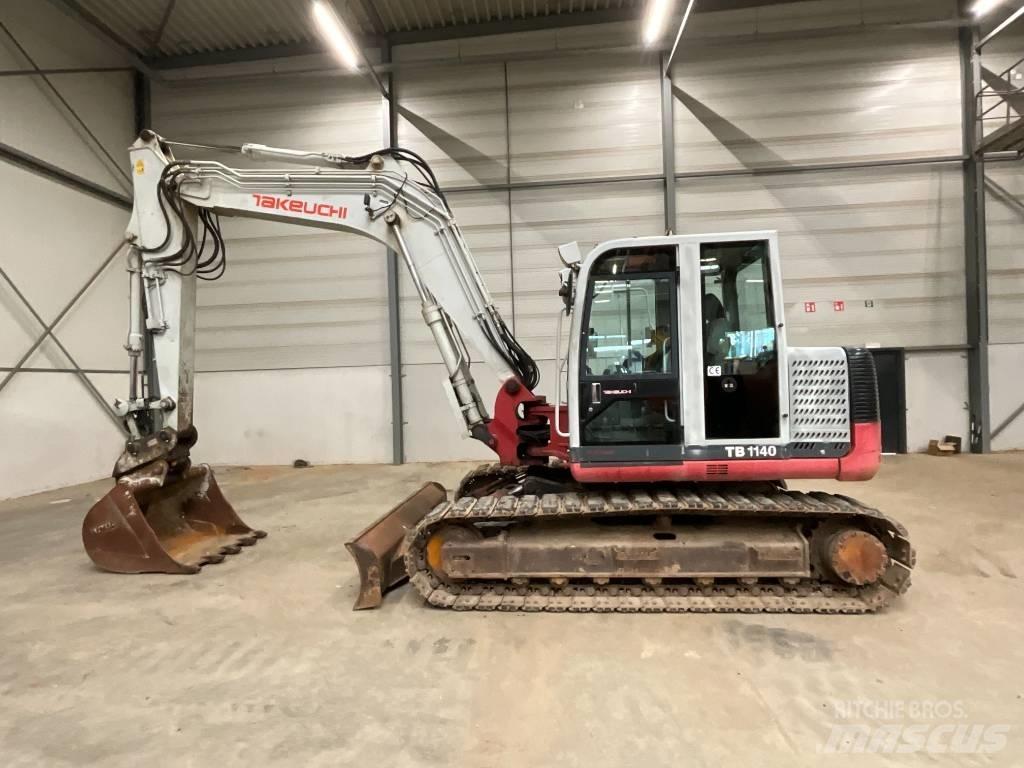 Takeuchi TB 1140 대형 굴삭기 29톤 이상