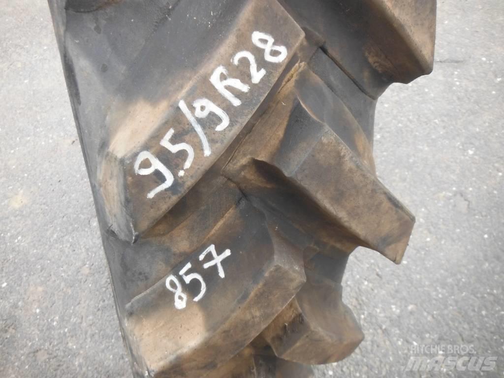 Michelin 9.5/9R28 타이어, 휠 및 림