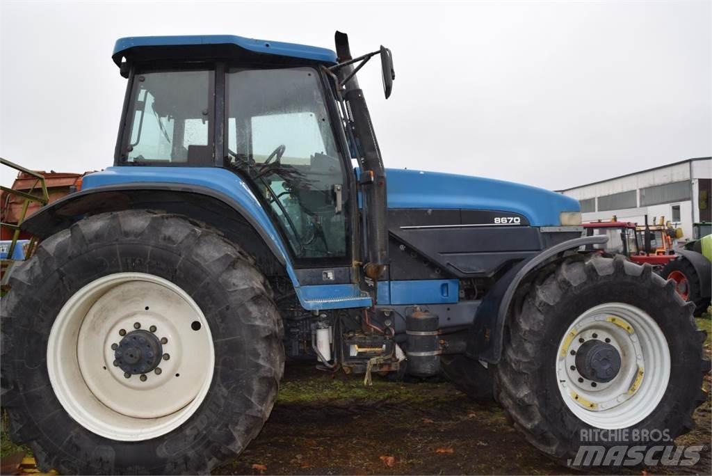 New Holland 8670 트랙터