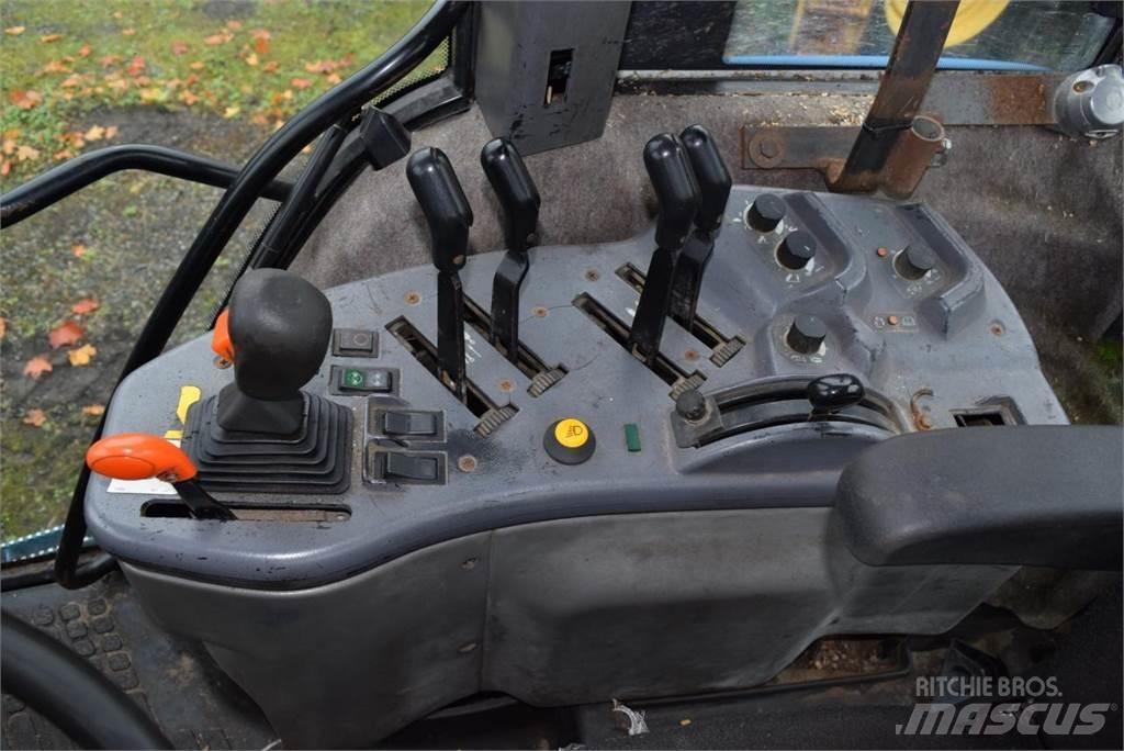 New Holland 8670 트랙터