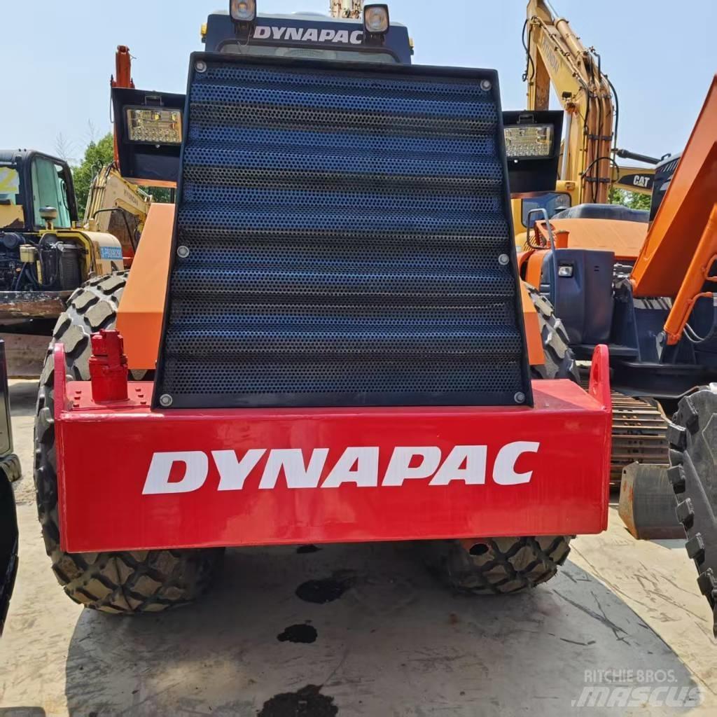 Dynapac CA25D 싱글 드럼 롤러