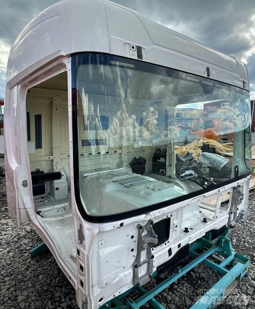 Scania P 370 캐빈 및 인테리어