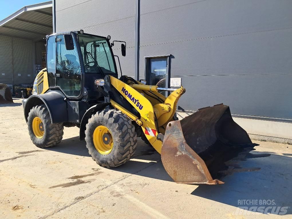 Komatsu WA100M-8  휠로우더