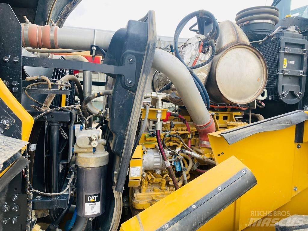 CAT 972  휠로우더