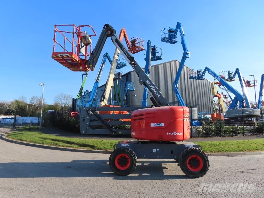 SkyJack SJ 46 AJ 관절형 전동이동 리프트