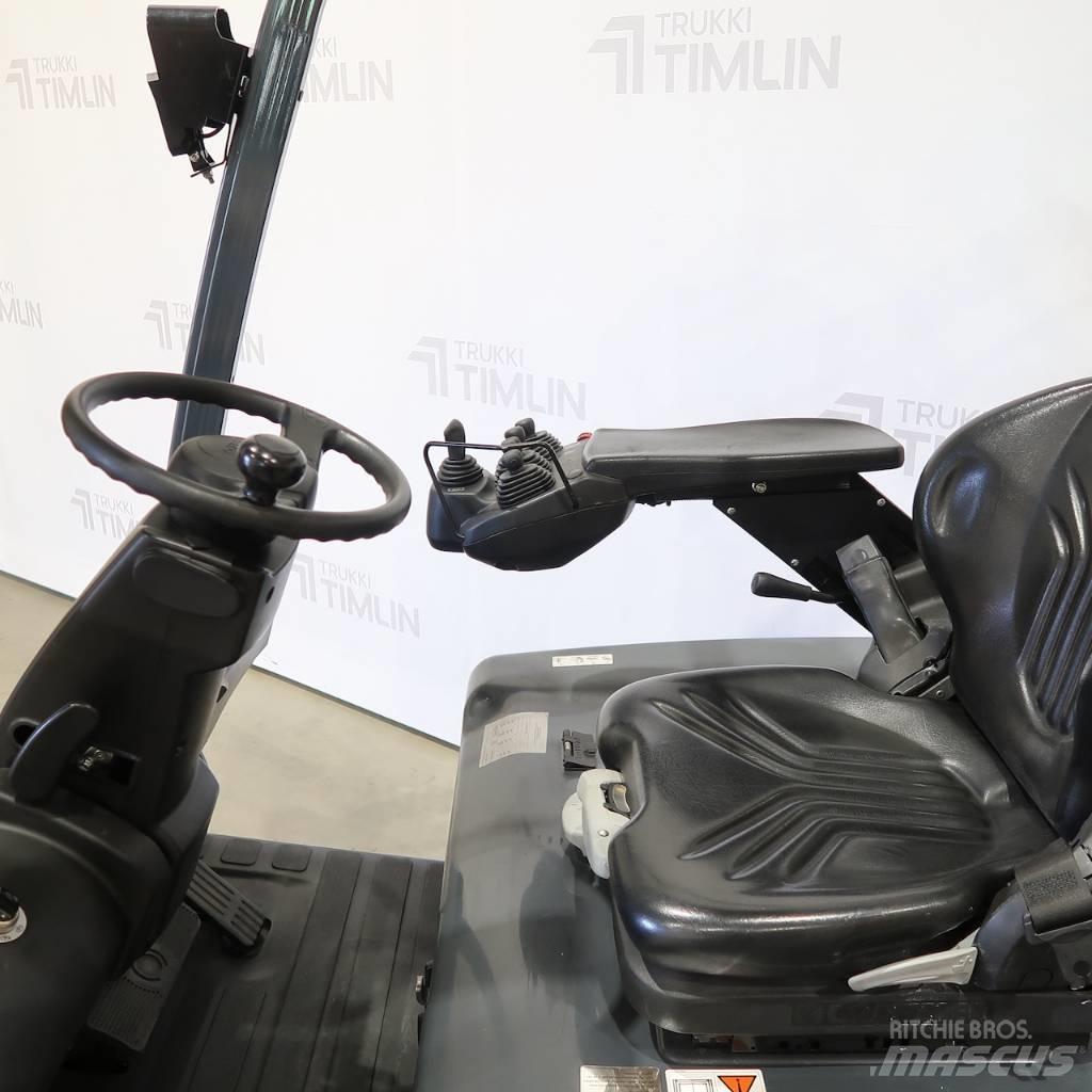 Toyota 8FBMT35 전동 지게차