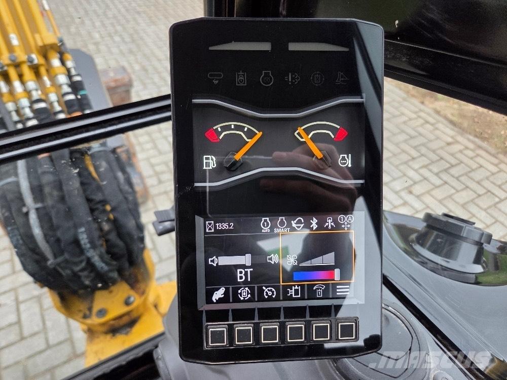 CAT 302.7CR 소형 굴삭기 7톤 미만