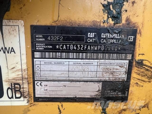 CAT 432 F 백호로더