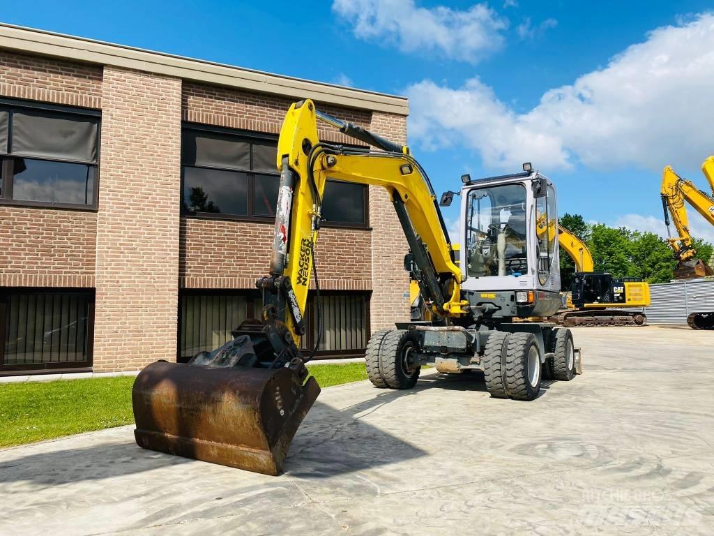 Wacker Neuson 6503  휠 굴삭기