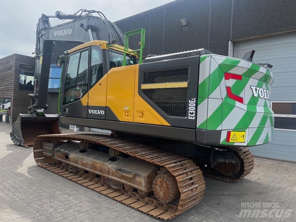 Volvo EC300EL 대형 굴삭기 29톤 이상